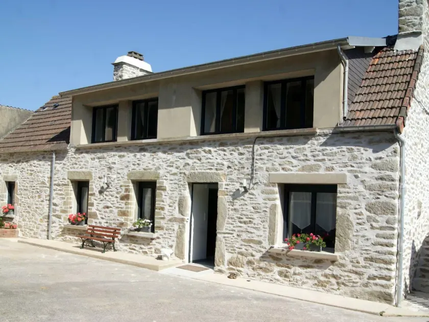 Renovated family house with sea view and terrace in Digosville - Image 1