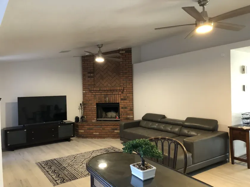 Home is spacious and comfortable for staying with family and friends. - Image 1