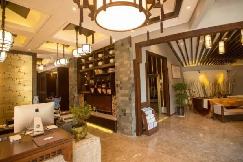 Huihe Hotel - Image 1