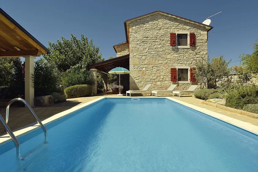 Charmante Steinvilla mit privatem Pool, Klima, BBQ - Image 1
