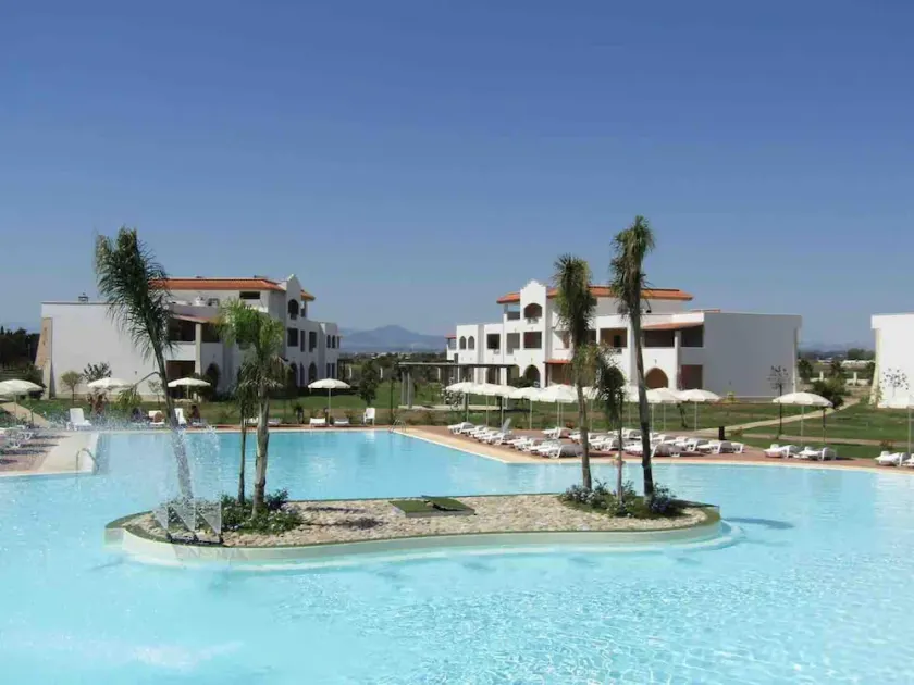 Italian Beach Resort Apartment - Image 1