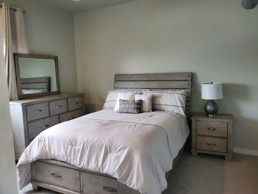 Beautiful, super clean condo in the heart of downtown Oklahoma City. - Image 1