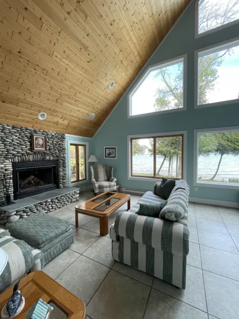 Beautiful, well maintained home on Lake Michigan at Indian Point! - Image 1