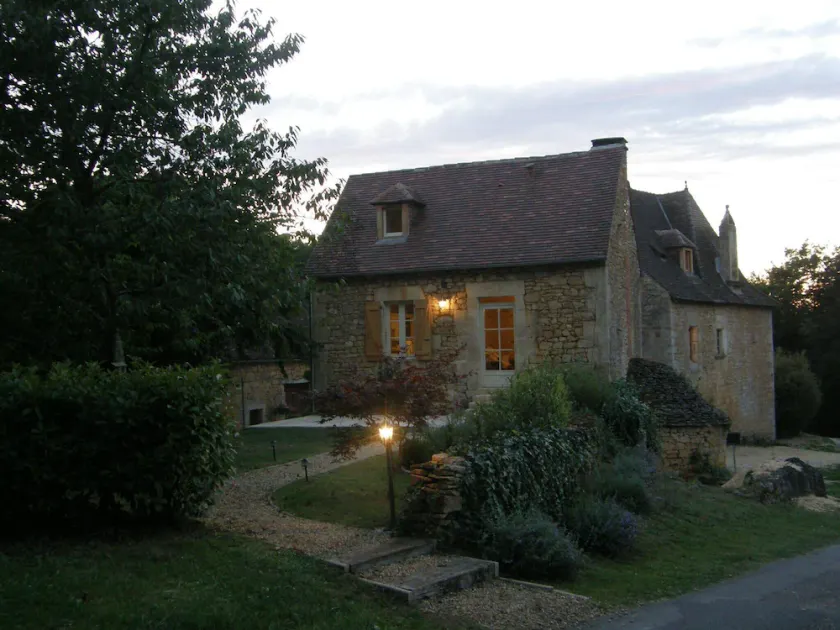 Jardiniers Cottage ligger i rolige omgivelser lige udenfor landsbyen - Image 1
