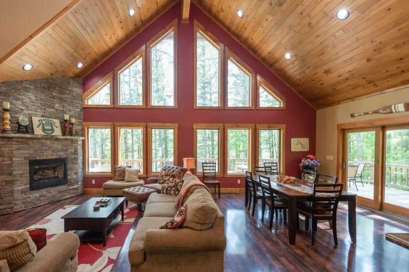 Fredlig Easy Feelin'- Lakefront Home w / Fire Pit & Hot Tub - Image 1