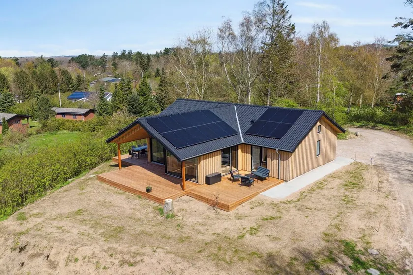 Impressive Holiday Cottage By The Helsnæs Bay - Image 1