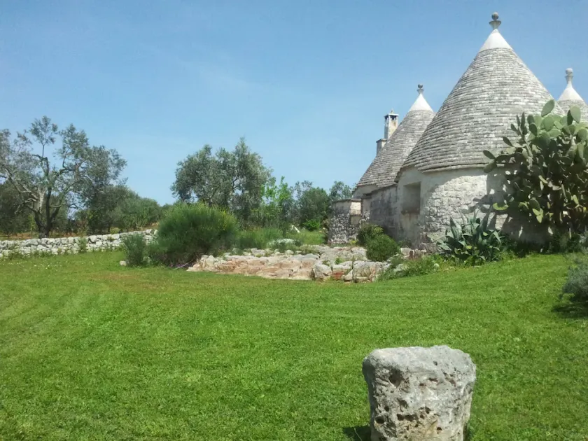 B & B The Owl. Trulli und Natur. Trullo Lemon - Image 1