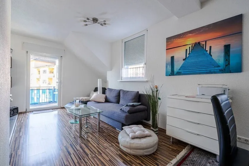 Modern Holiday Apartment \"Konstanz City im Paradies\" with Wi-Fi and Balcony - Image 1