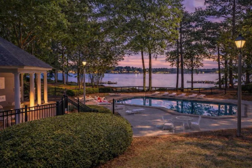 Pet Friendly in Great Waters, Docks, Tennis, Pool - Image 1