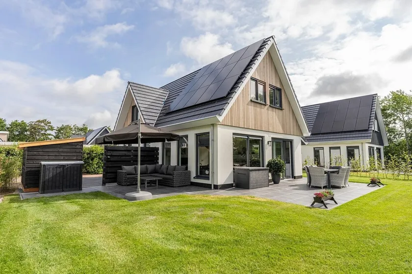 Holiday Home in Texel near Forest and Sea - Image 1