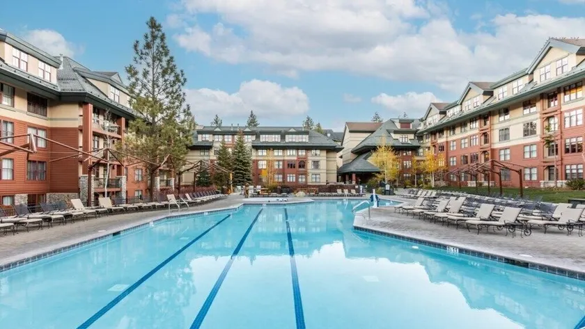 Lake Tahoe | Cozy Alpine Stay | Ski Access & Hot Tub - Image 1