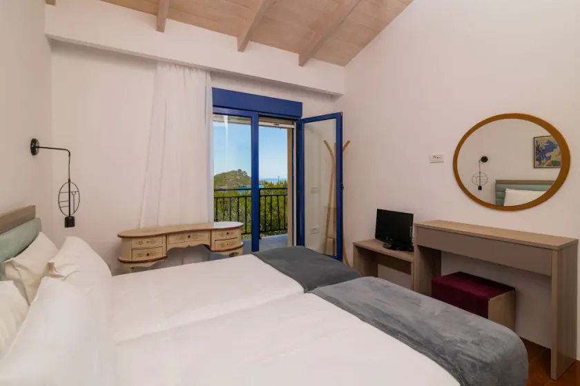 Armiriki Home with sea views, 50m from St Nikolaos Port - Image 1