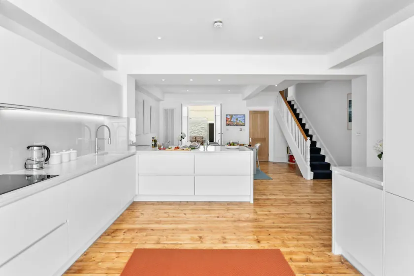 Hoe Park House | Pour 10 personnes | Maison victorienne | Près du Barbican - Image 1