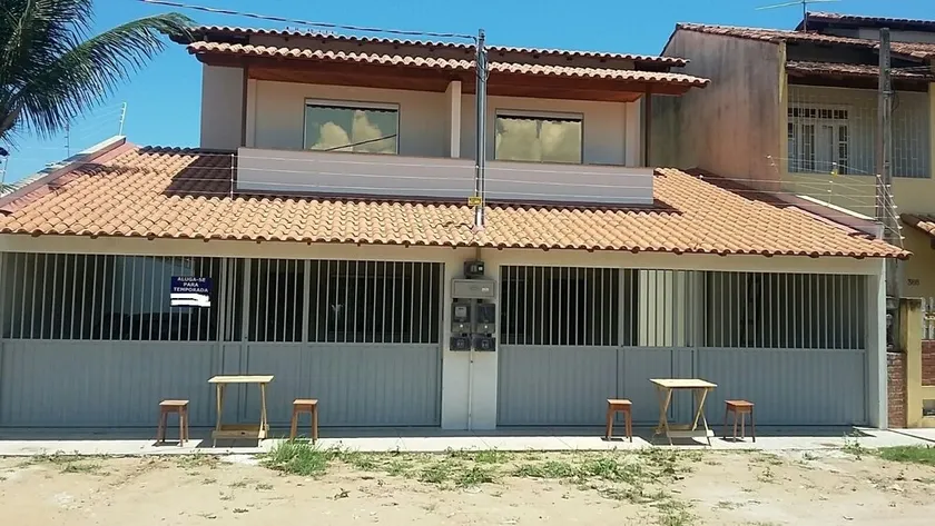Martins Season House - Image 1