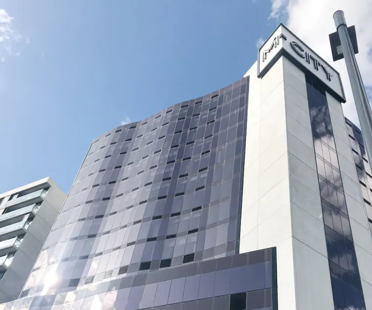 Exclusive Skyview 2BR2Bth Apartment @Mcity shopping centre Clayton MonashVIC3168 - Image 1