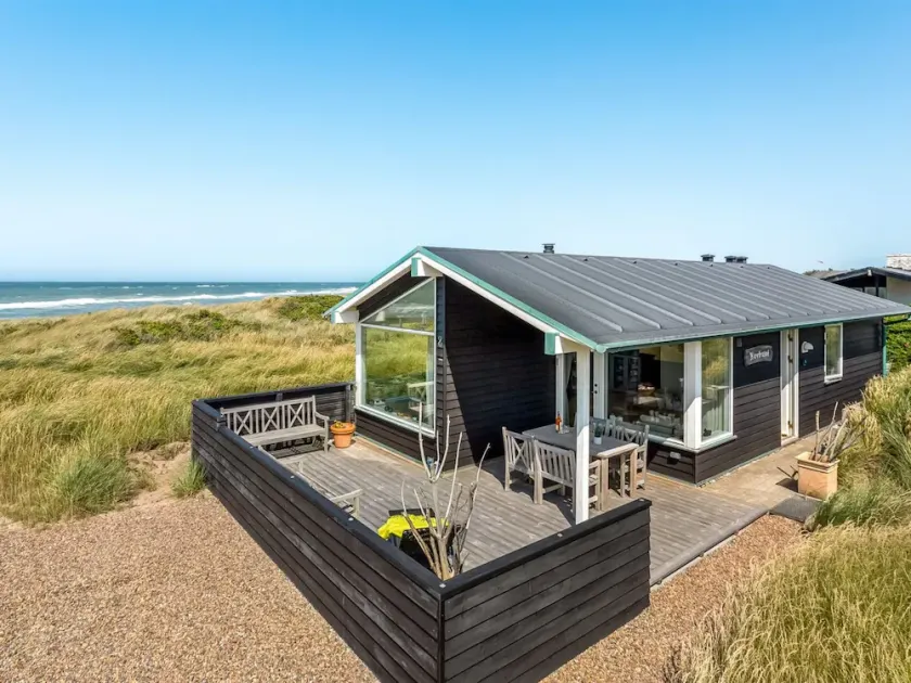 \"Zina\" - 50m from the sea by Interhome - Image 1