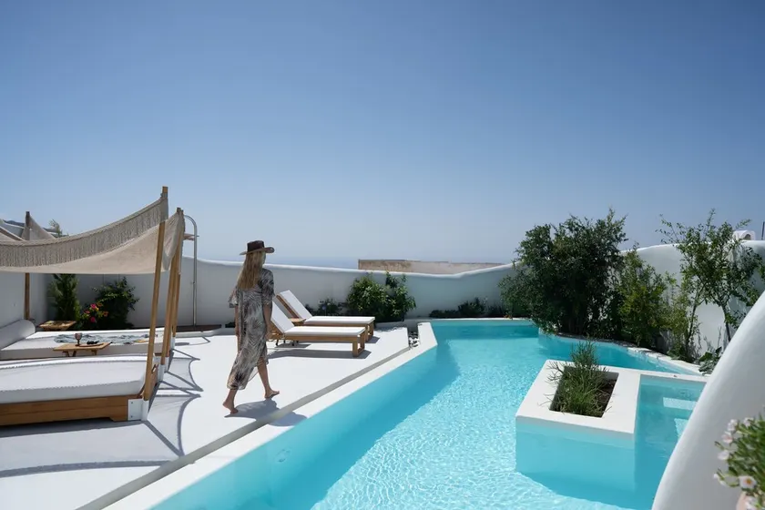 Bliss Mansion with Swimming Pool, Cave Hot Tube & Sunset view - Image 1