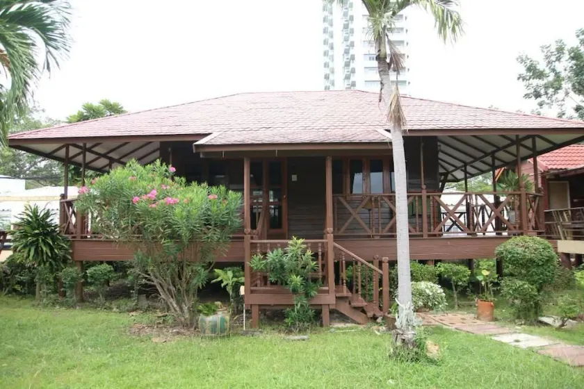 Ban Silachol บ้านศิลาชล - Image 1