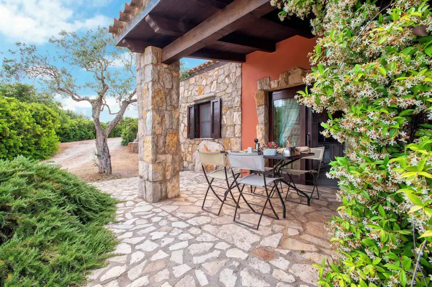 Holiday home with a magnificent view and privacy - Image 1