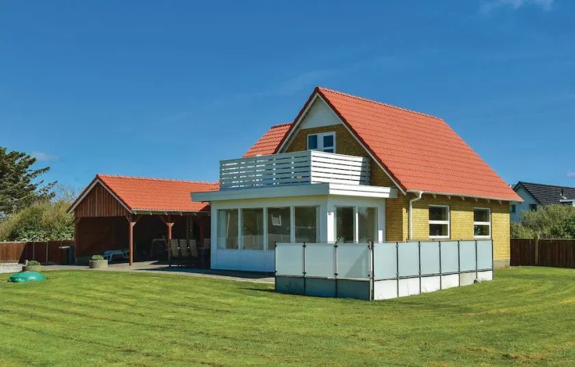 4 bedroom cozy home in Ringkøbing - Image 1