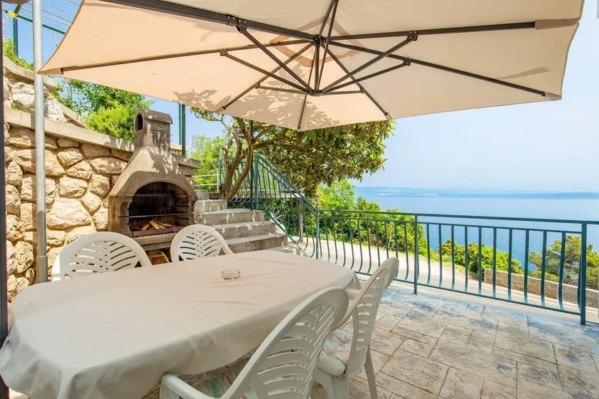 1-Zimmer-Ferienwohnung mit Terrasse und Meerblick Moscenicka Draga, Opatija (A-7766-a) - Image 1