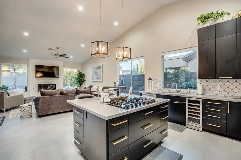 Recently Renovated Luxury Home in Grayhawk - Image 1