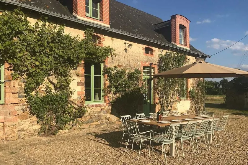 Beautiful country house with swimming pool in the Loire Valley - Image 1
