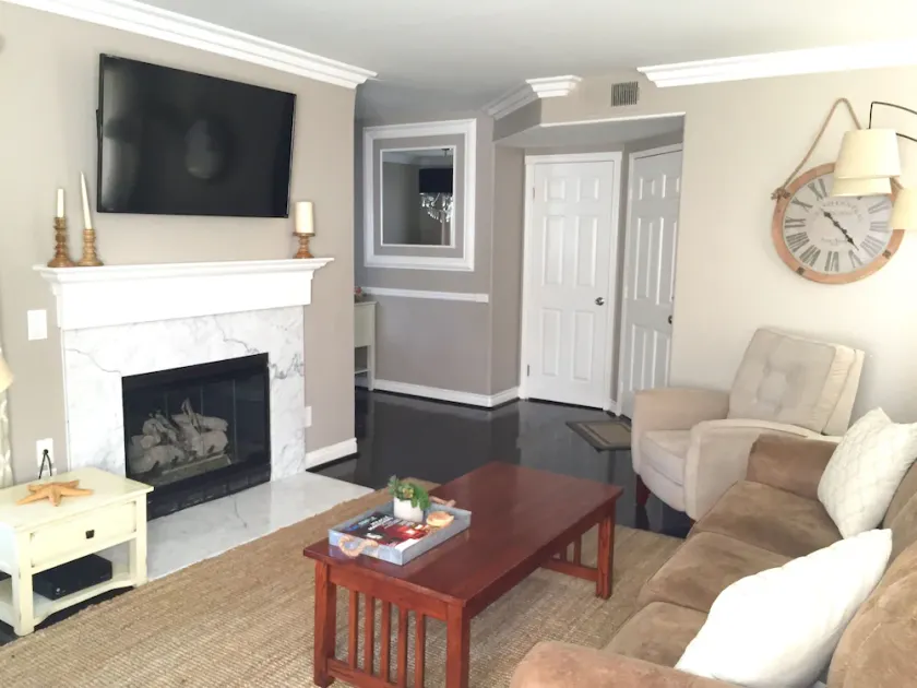 Beautiful Beach Condo, une maison loin de chez soi, pour 6 personnes! - Image 1