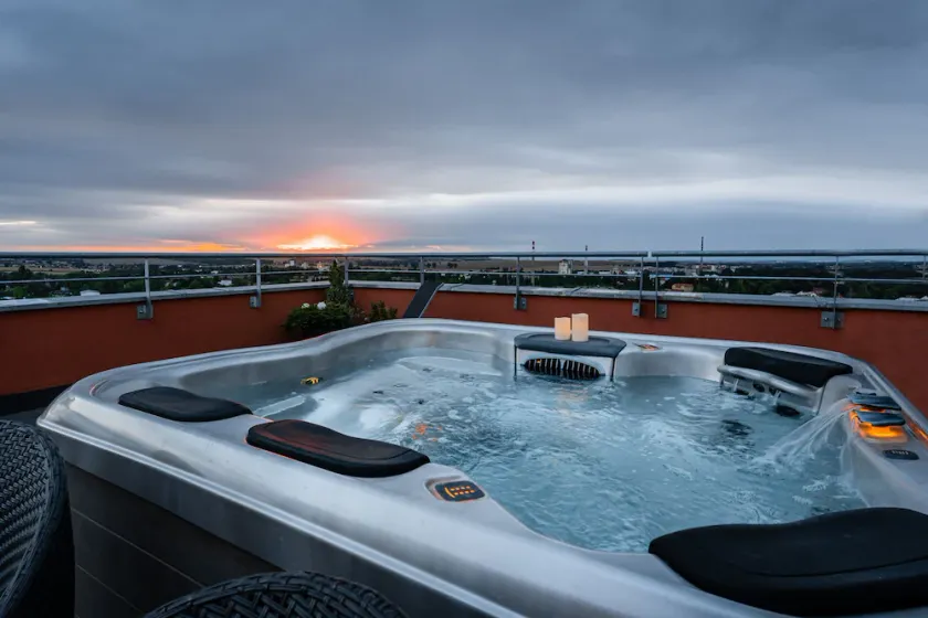 Penthouse Letnanske zahrady - Image 1