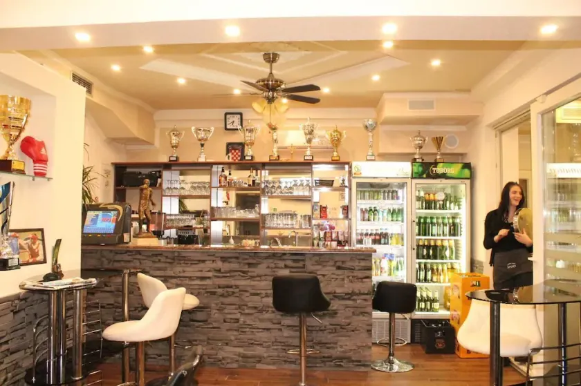 Rooms Sport - Image 1