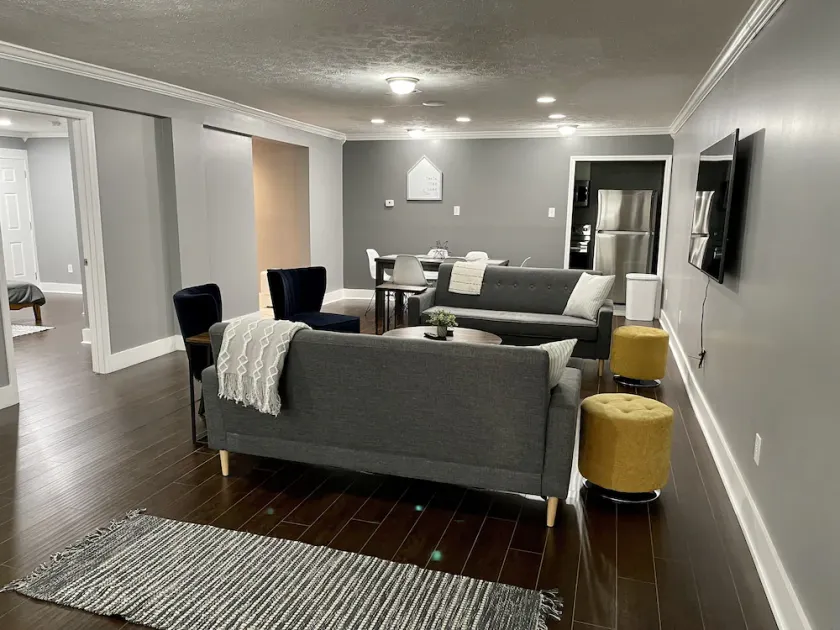Newly Renovated Home Walking Distance to Downtown Columbia - Image 1