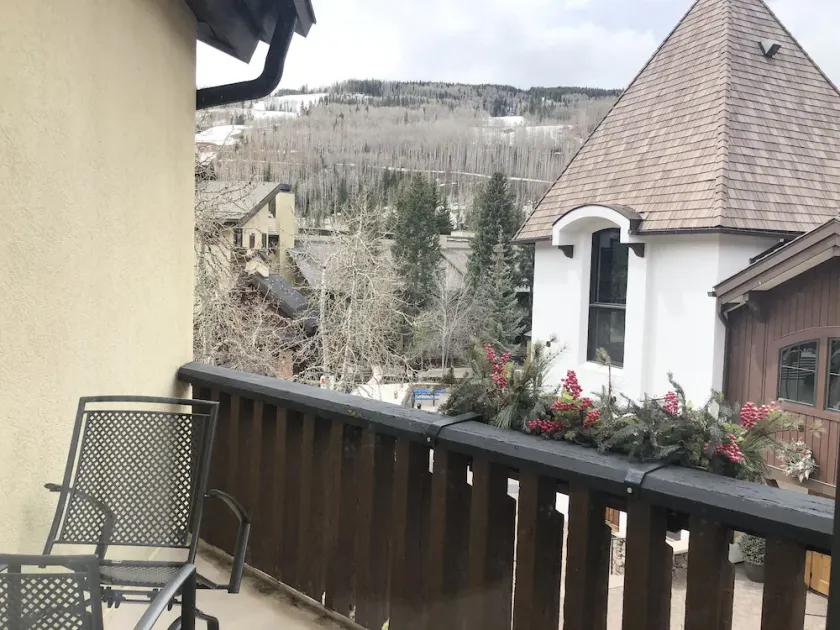 Vail Village European Charmer-AC! Walk to Gondola, Pool, Hot Tub! - Image 1