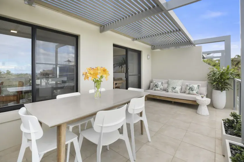 Crystal Shores Unit 2, 200m to beach, dog friendly - Image 1