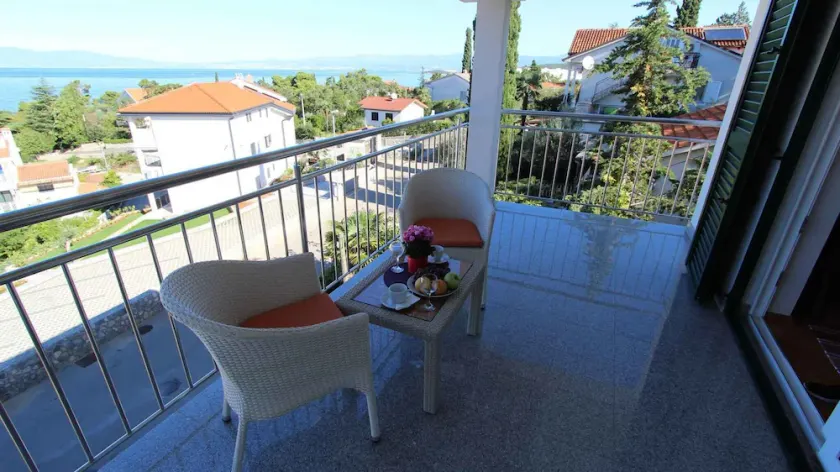 Apartamento de férias com ar-condicionado e vista para o mar - Image 1