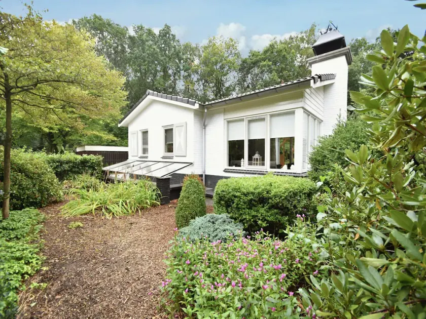 Encantadora casa de férias para 6 pessoas com jardim, situada na floresta de Rijssen-Holten - Image 1