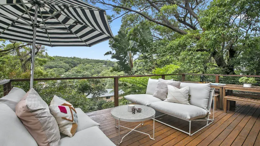 A  fabulous tropical family retreat and pet friendly - Image 1