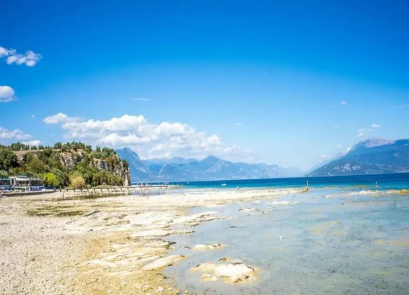 Cozy Apartment in Sirmione near Lake Garda - Image 1