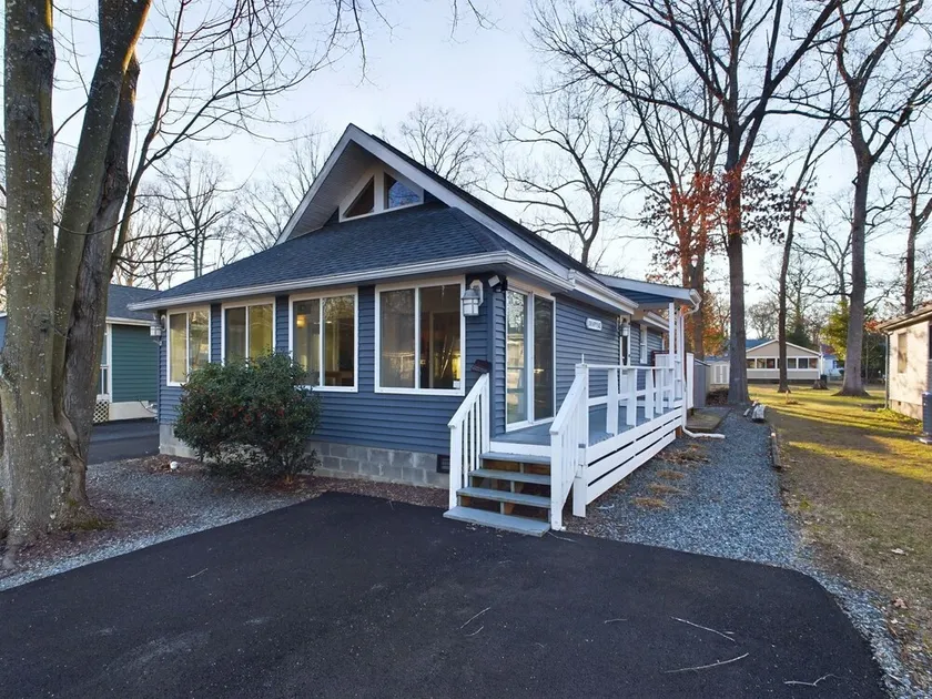 Vacation Rental in a Gated Community on the Rehoboth Bay - Image 1