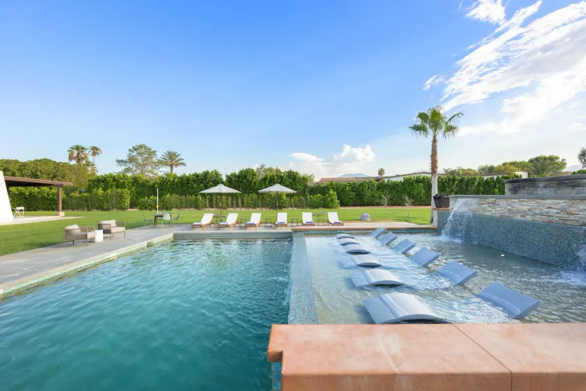 Starlight Estate by AvantStay - Image 1