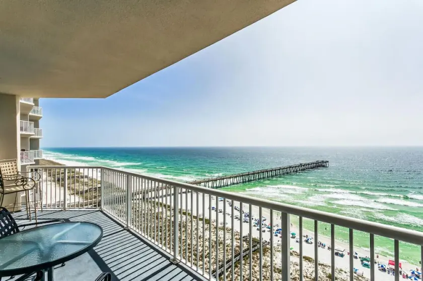 Casa De View: 14th Floor Lux Condo Sleeps 8! Heated Pool and Hot Tub! Includes Beach Service! - Image 1