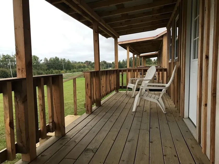 Dillenbeck Bay Cabins-Suite 3 - Image 1
