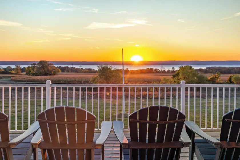 Panoramic lake view retreat with firepit! Centrally located on Wine Trail! - Image 1