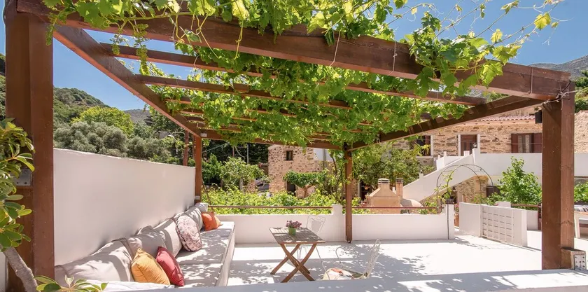 Feneri Traditional House Apt 1- 20' from Elafonisi beach - Image 1