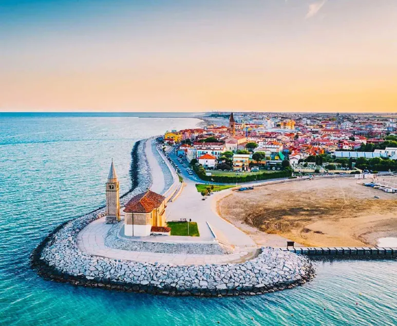 Apartment In Porto Santa Margherita 53410 - Image 1