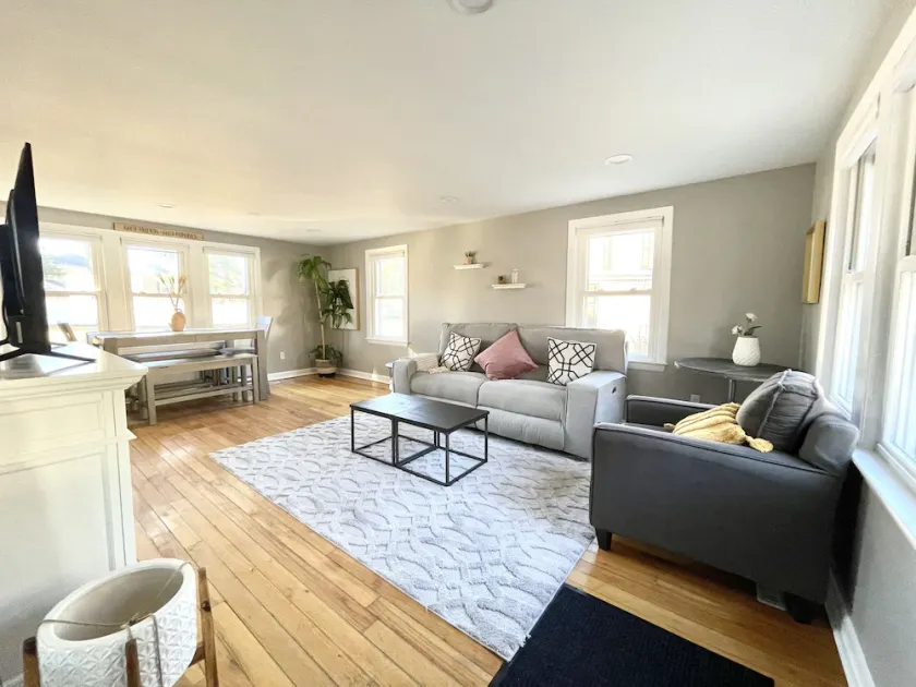 Private Home w/ Office Year Round in town Brunswick next to Bowdoin - Image 1