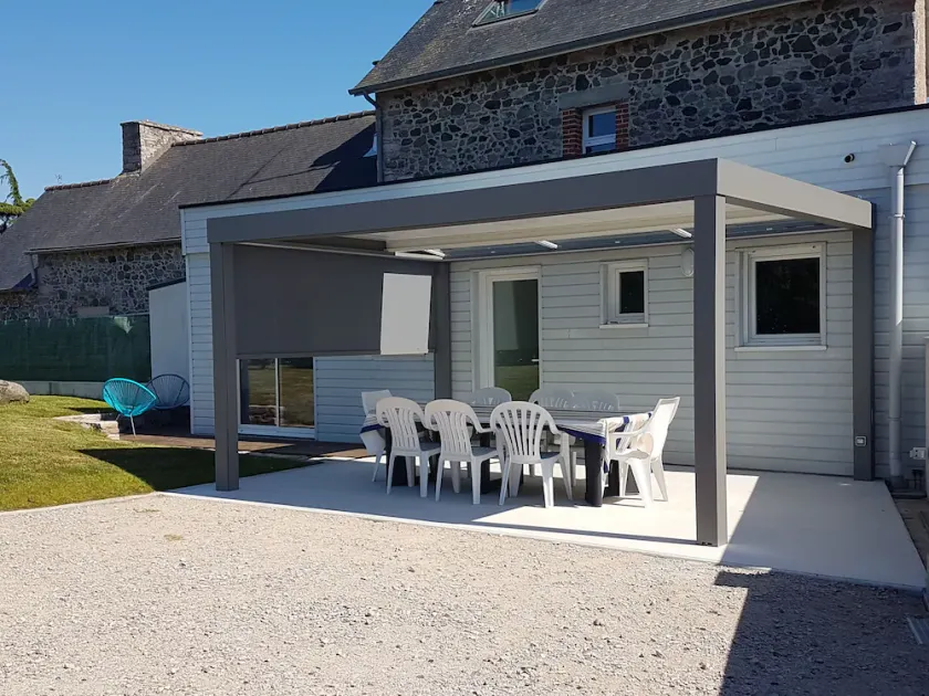 Renoveret hus på lukket grund 1 km fra Les Sables d'Or - Image 1