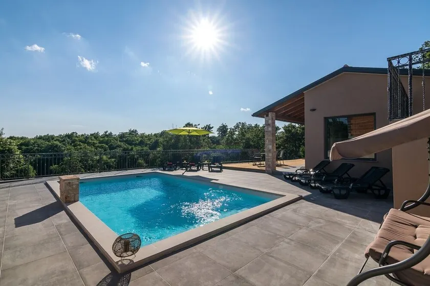 Villa Gloria - Image 1