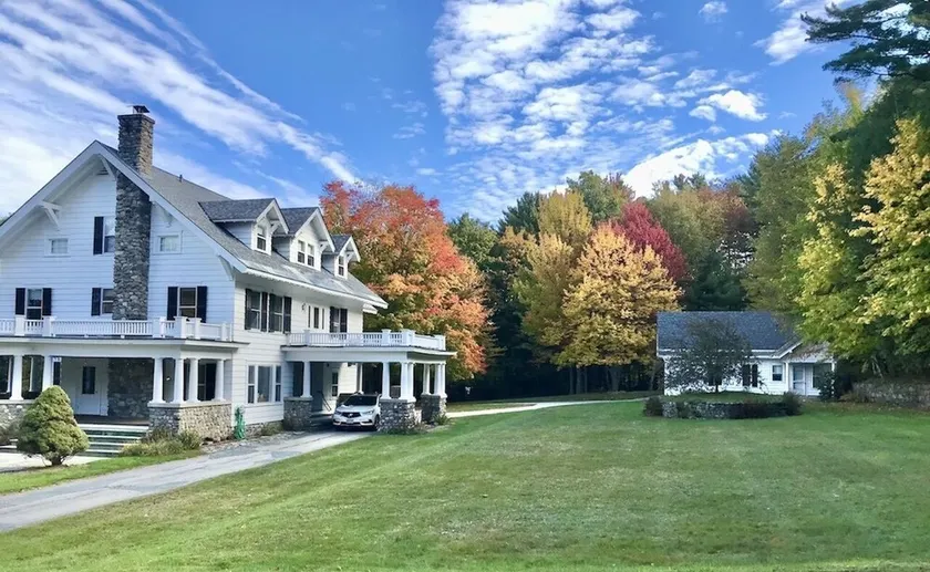 White Mountains' escape ,skiing(Bretton Woods,Cannon, Loon),hiking,biking, golf! - Image 1