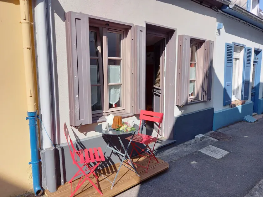 Maison de Pêcheur Dans Quartier Typique du Courtgain - Image 1