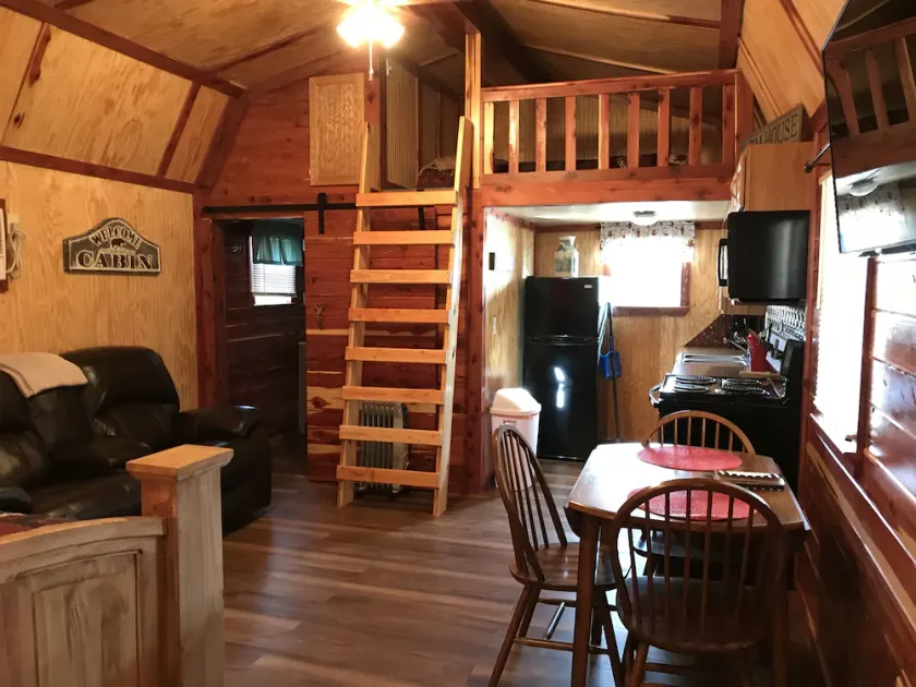 Lovely secluded cabin #1 - Image 1